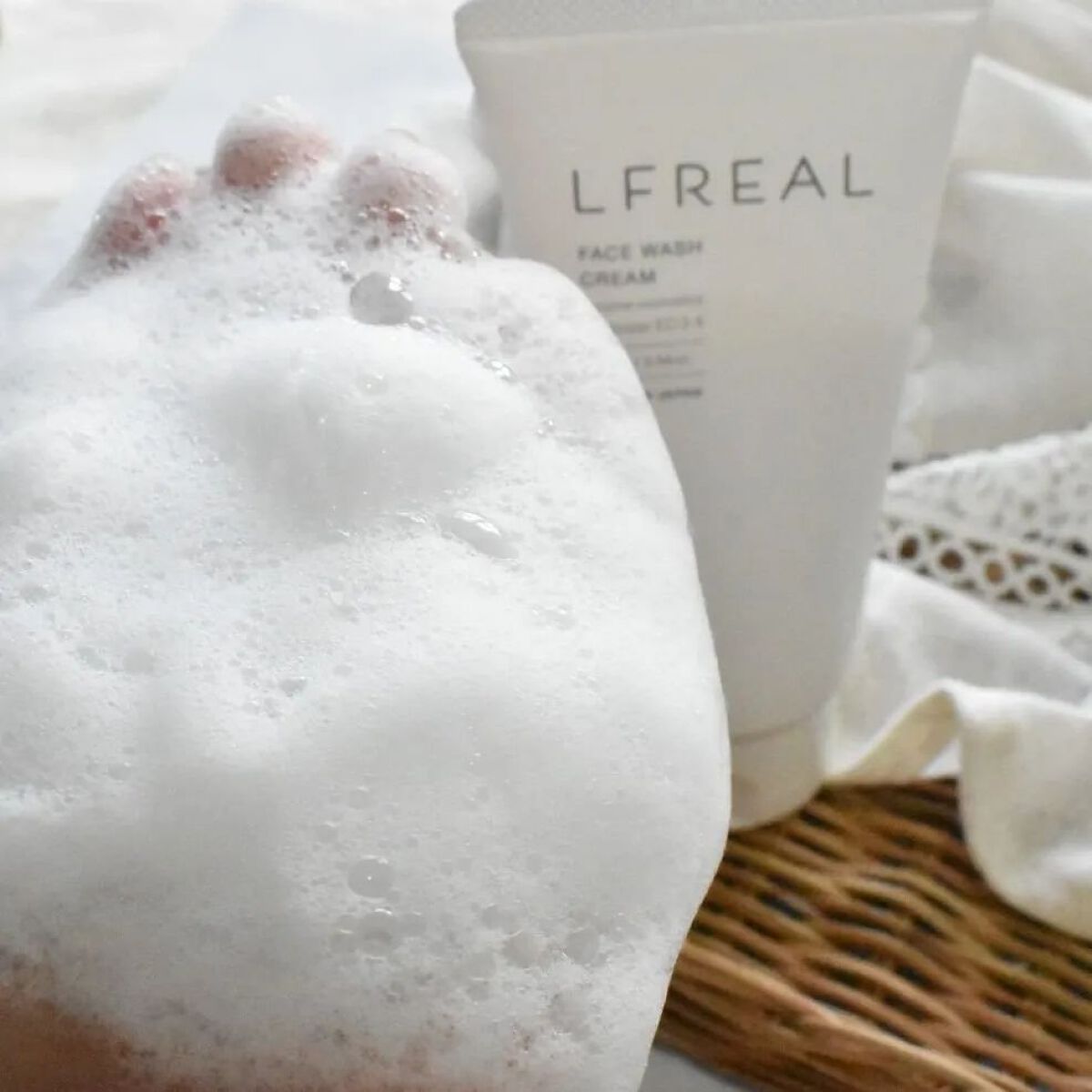 フェイスウォッシュクリーム/LFREAL/洗顔フォームを使ったクチコミ（3枚目）