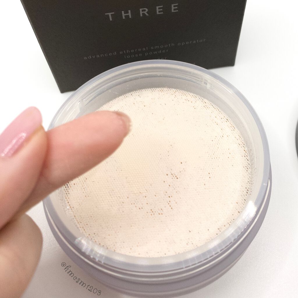 アドバンスドエシリアルスムースオペレーター ルースパウダー/THREE/ルースパウダーを使ったクチコミ(2枚目)