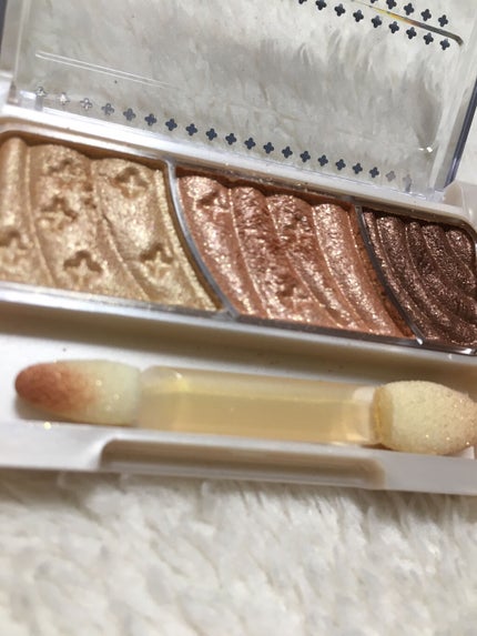 トーンアップアイシャドウ/CEZANNE/アイシャドウパレットを使ったクチコミ(2枚目)