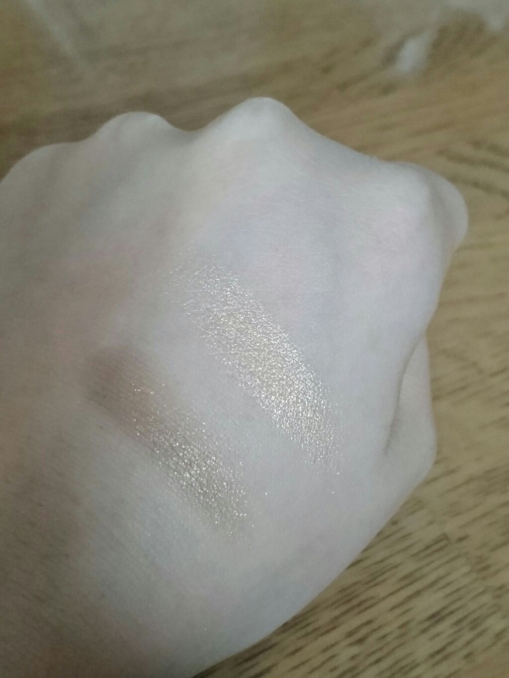 シャドーカスタマイズ/MAJOLICA MAJORCA/単色アイシャドウを使ったクチコミ(2枚目)