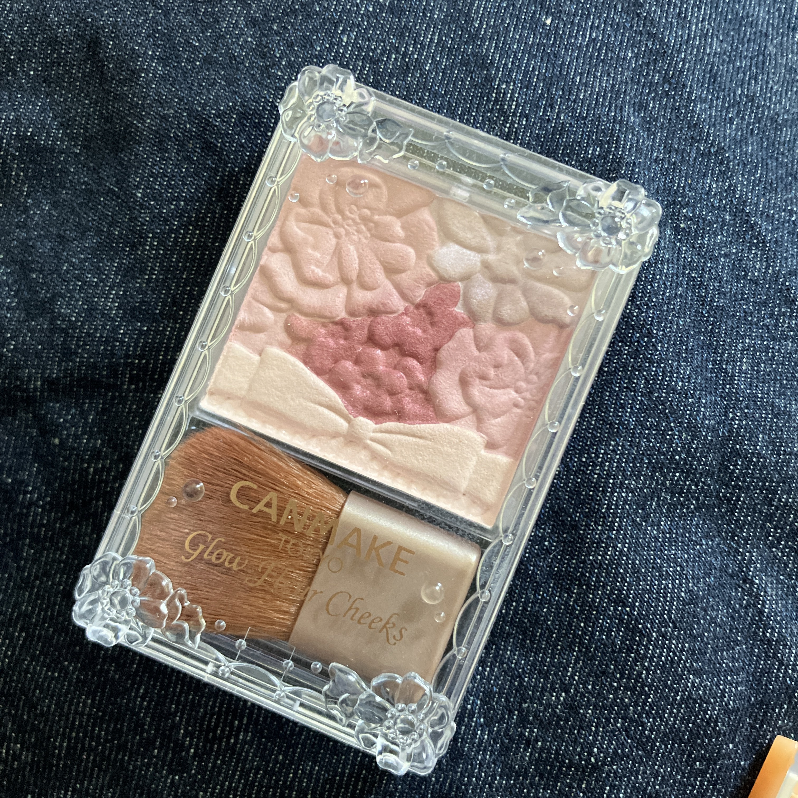 グロウフルールチークス/キャンメイク/パウダーチークを使ったクチコミ（1枚目）