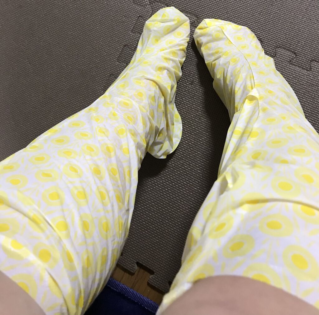 フットモイスチャーパック イエローレモン/KOCOSTAR(ココスター)/レッグ・フットケアを使ったクチコミ（3枚目）