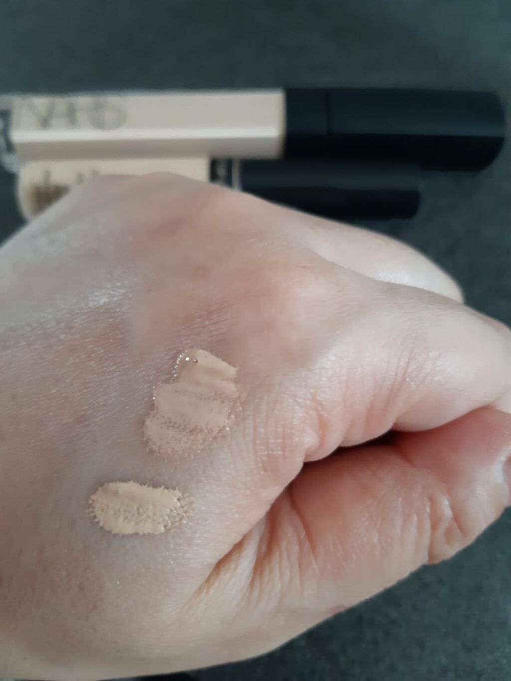 ラディアントクリーミーコンシーラー/NARS/リキッドコンシーラーを使ったクチコミ（2枚目）