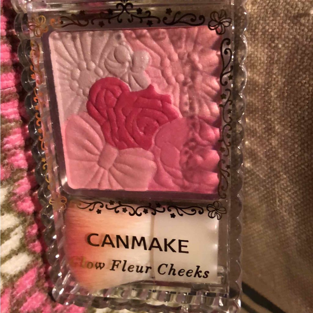 グロウフルールチークス/キャンメイク/パウダーチークを使ったクチコミ（1枚目）