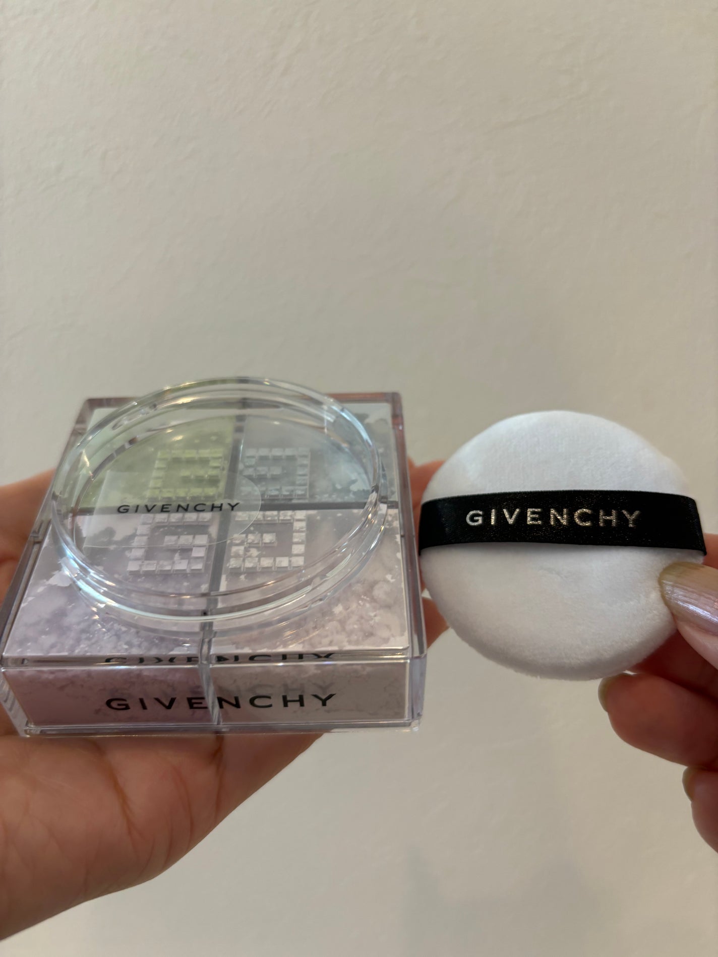 プリズム・リーブル/GIVENCHY/ルースパウダーを使ったクチコミ(2枚目)