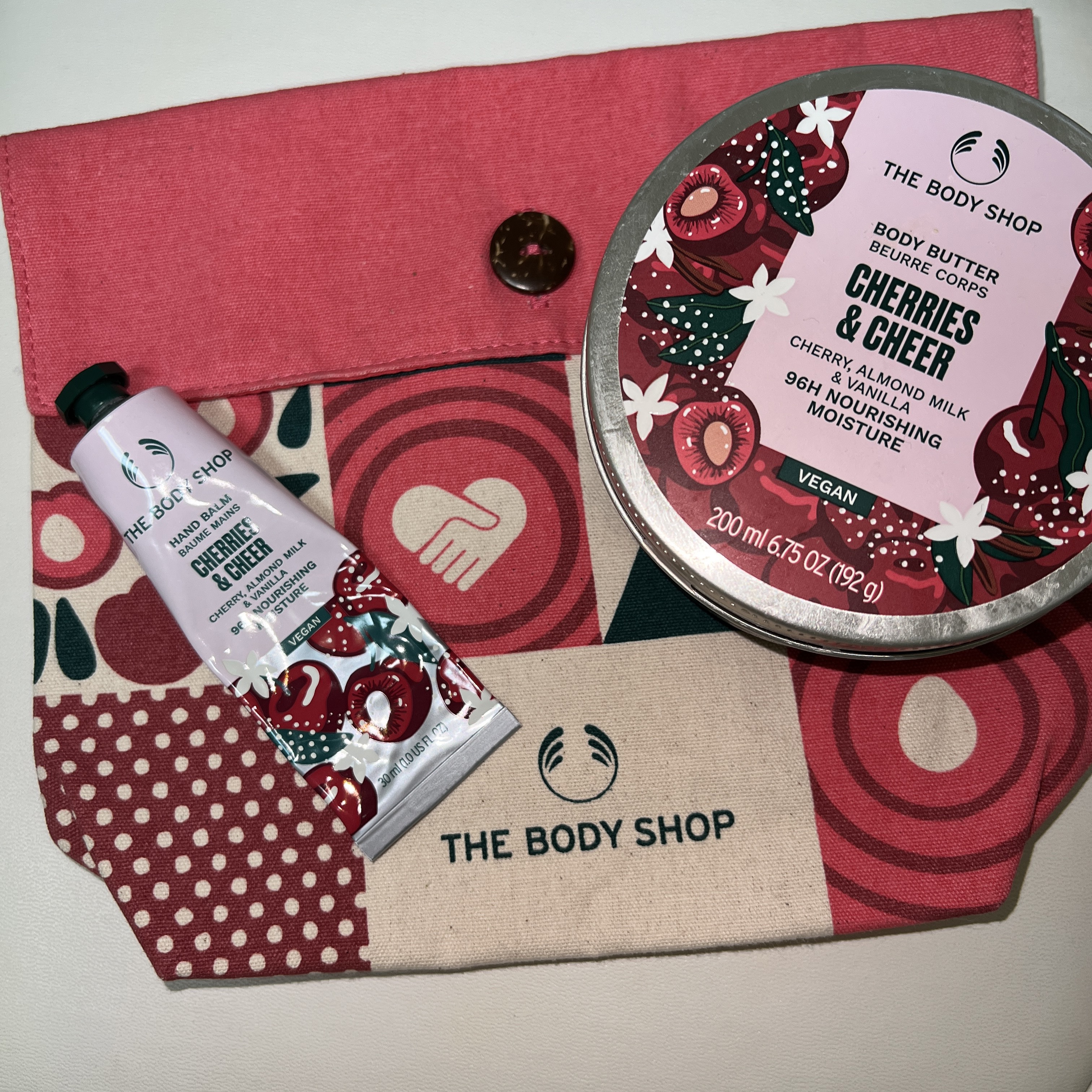 「Cherries & Cheer」ボディケアセット CH/THE BODY SHOP/その他キットセットを使ったクチコミ（1枚目）