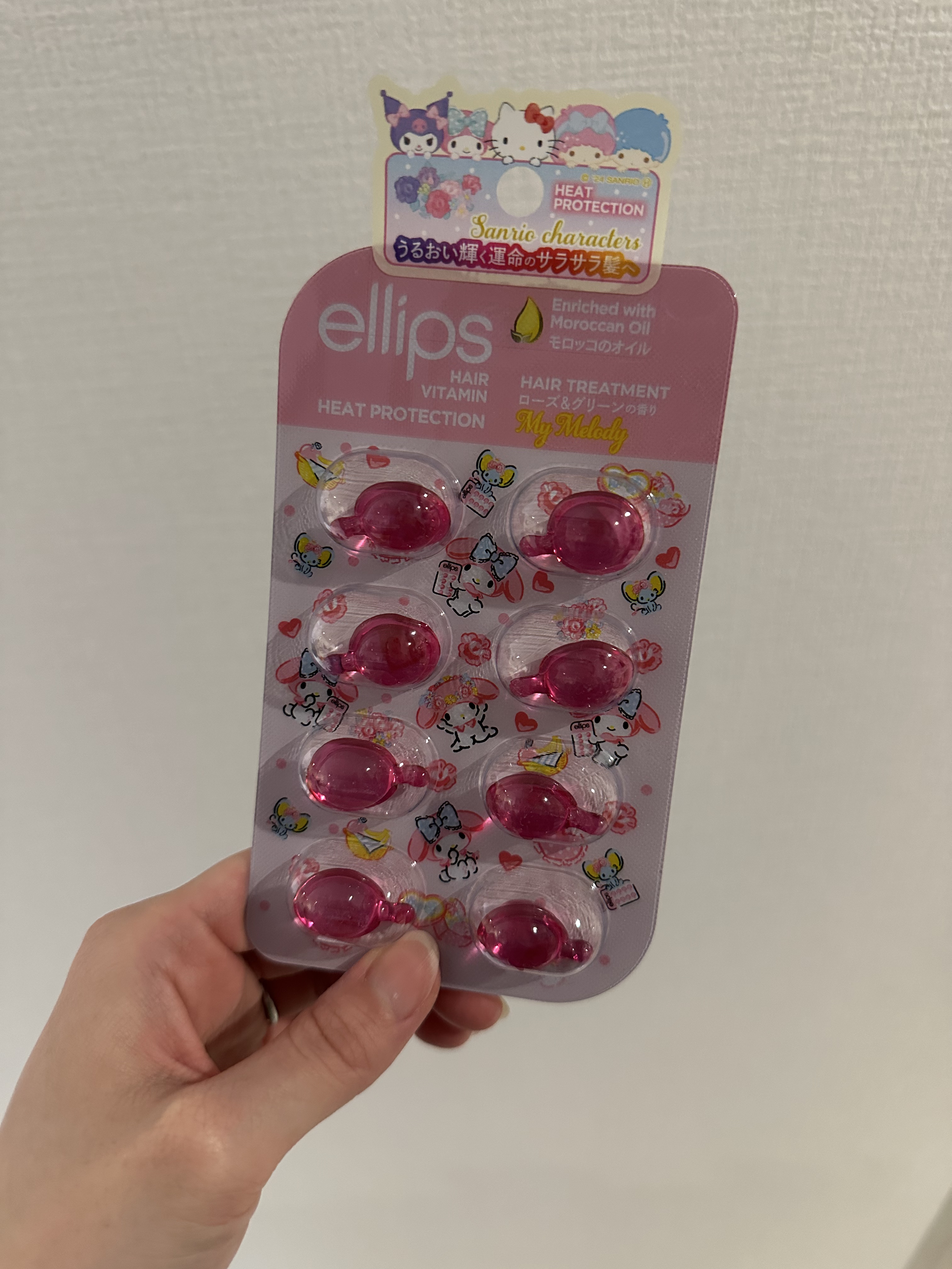  【サンリオ限定デザイン】ellips（エリップス）ヘアオイル シートタイプ8粒 （ピンク／ローズ＆グリーンの香り）マイメロ/ellips/ヘアオイルを使ったクチコミ（1枚目）