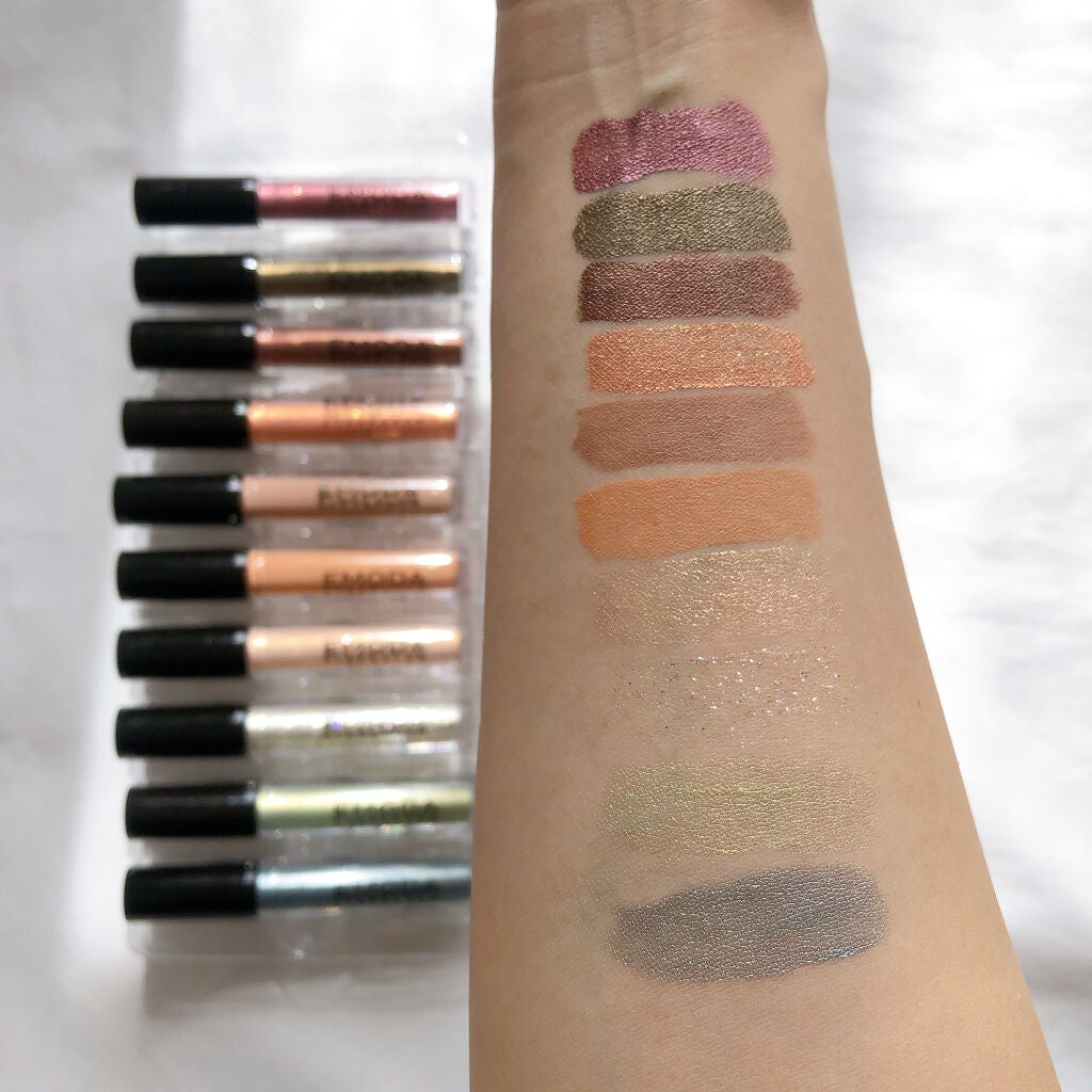 mina___85 on LIPS 「先日発売されたばかりのJELLY6月号!リキッドアイシャドウ持..」(2枚目)