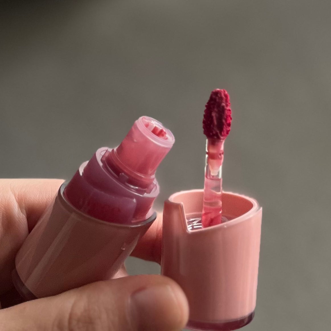 ロウグロウジェルティント/hince/リップティントを使ったクチコミ(2枚目)