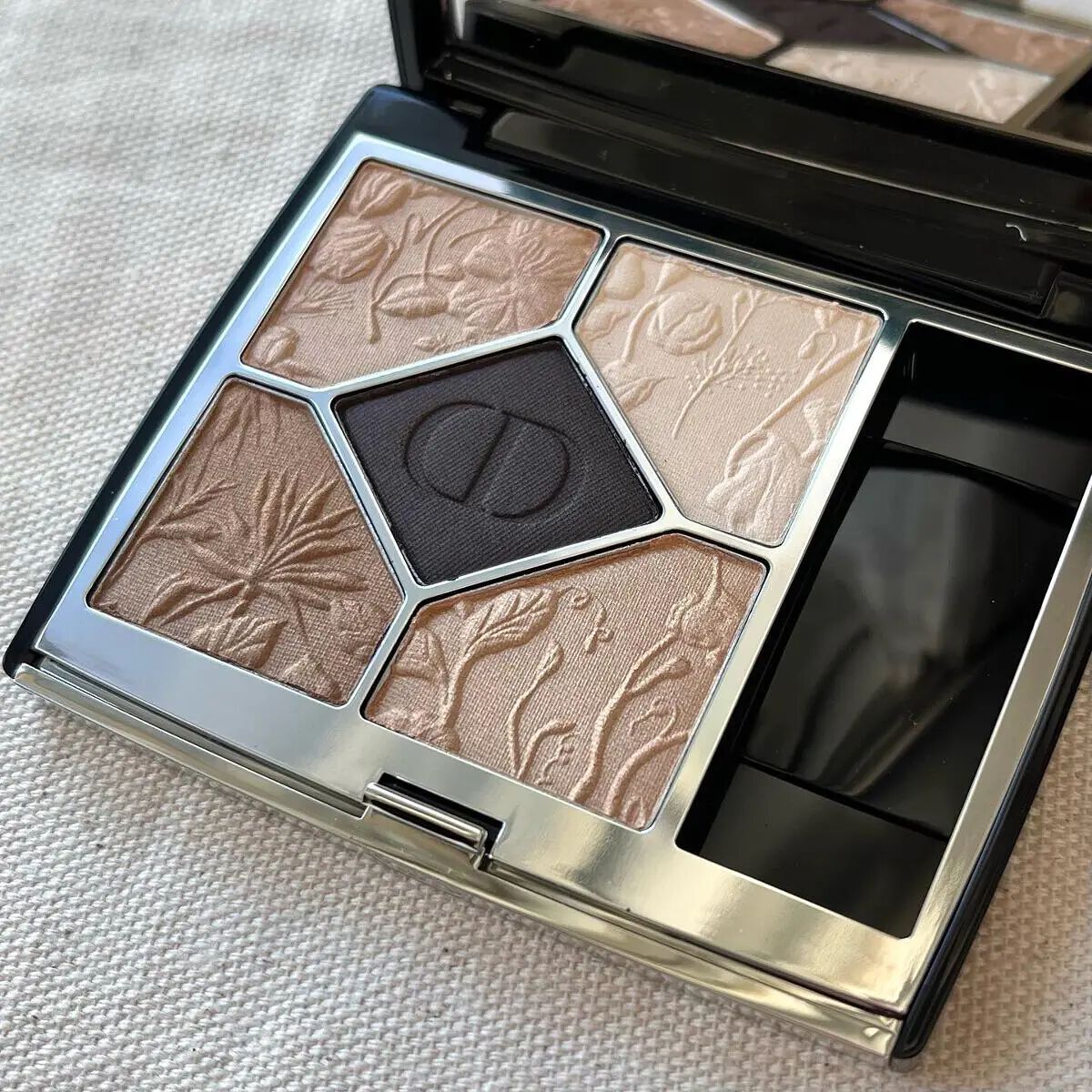 【旧】サンク クルール クチュール/Dior/アイシャドウパレットを使ったクチコミ（2枚目）