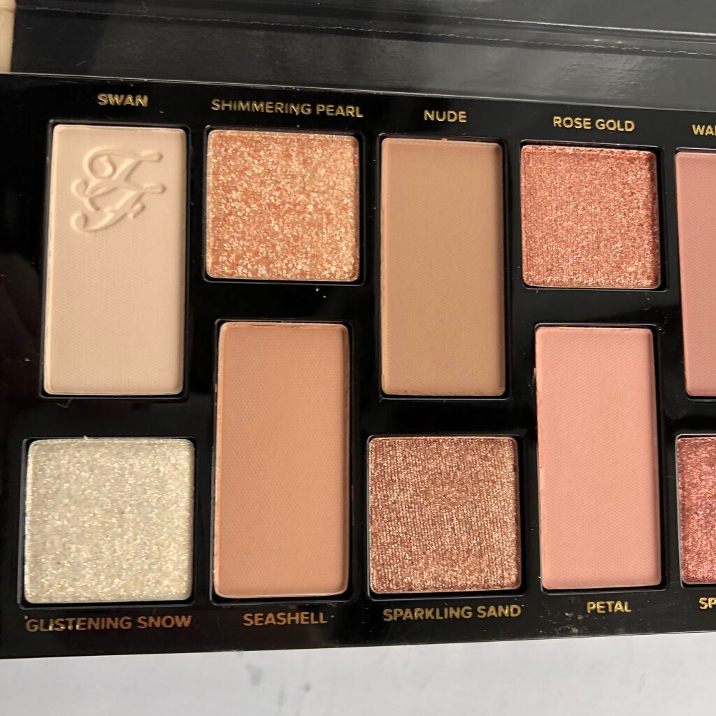 ボーン ディス ウェイ ザ ナチュラル ヌード アイシャドウ パレット/Too Faced/アイシャドウパレットを使ったクチコミ(3枚目)