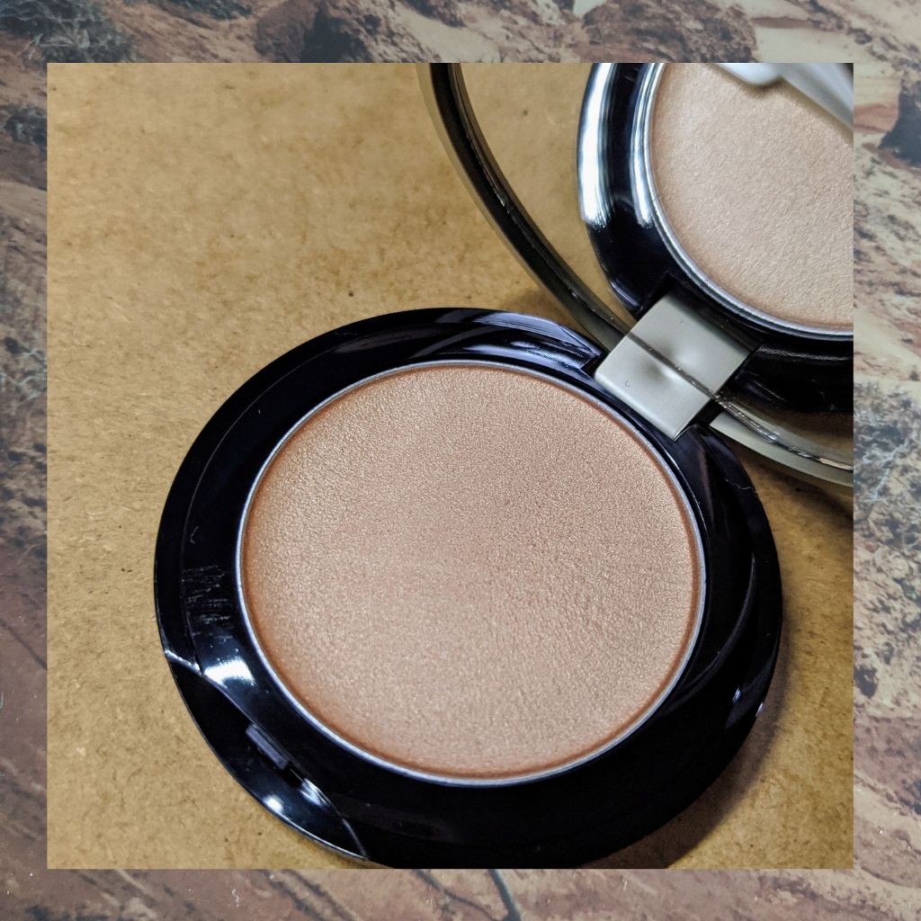 ミネラルハイライトクリーム/エトヴォス/クリームハイライトを使ったクチコミ（1枚目）