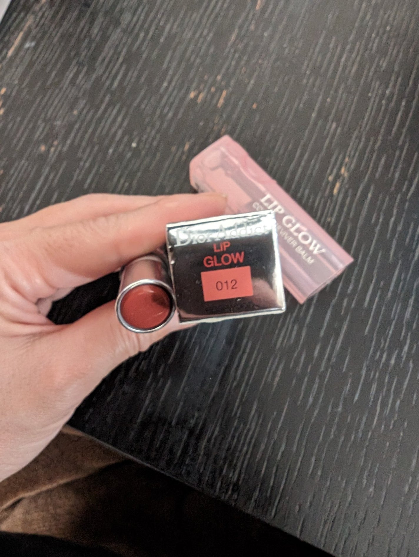 shiny_gloss_t73e on LIPS 「大好きなディオールのルージュ。普段がすっぴん風メイクなので唇に..」(3枚目)