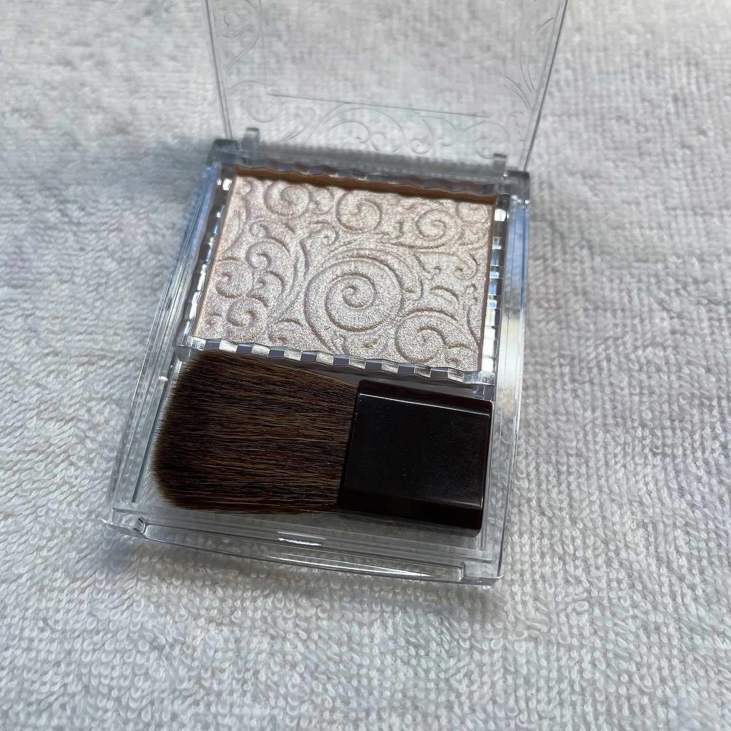 パールグロウハイライト/CEZANNE/パウダーハイライトを使ったクチコミ(3枚目)