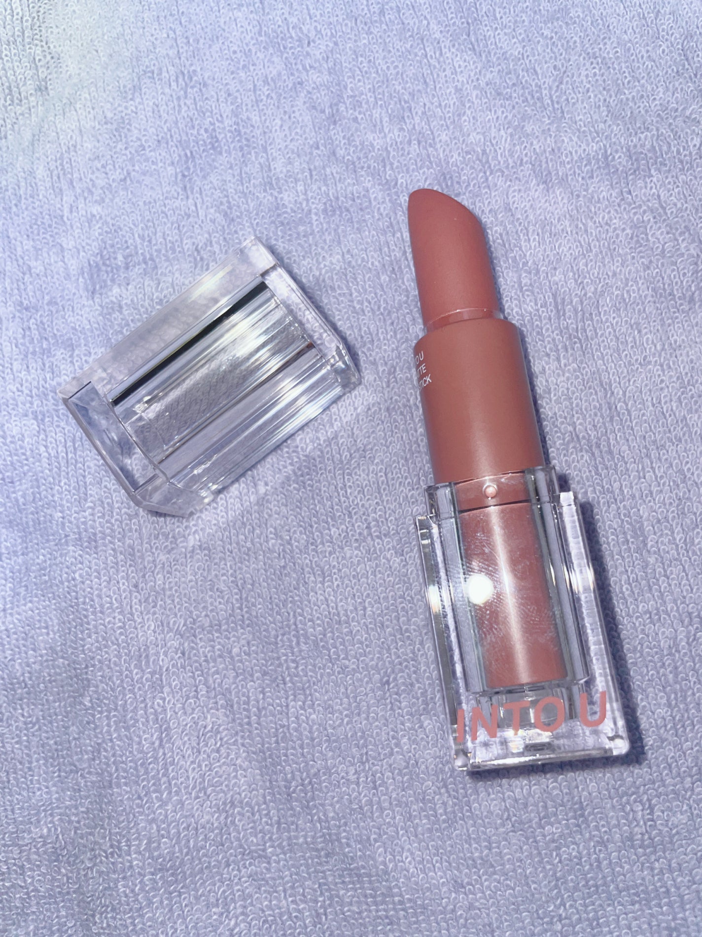 フェザーマットリップスティック/INTO U/口紅を使ったクチコミ(1枚目)