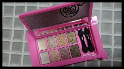 どこでもドアアイシャドウパレット(ドラえもん)/IT'S DEMO/アイシャドウパレットを使ったクチコミ(2枚目)