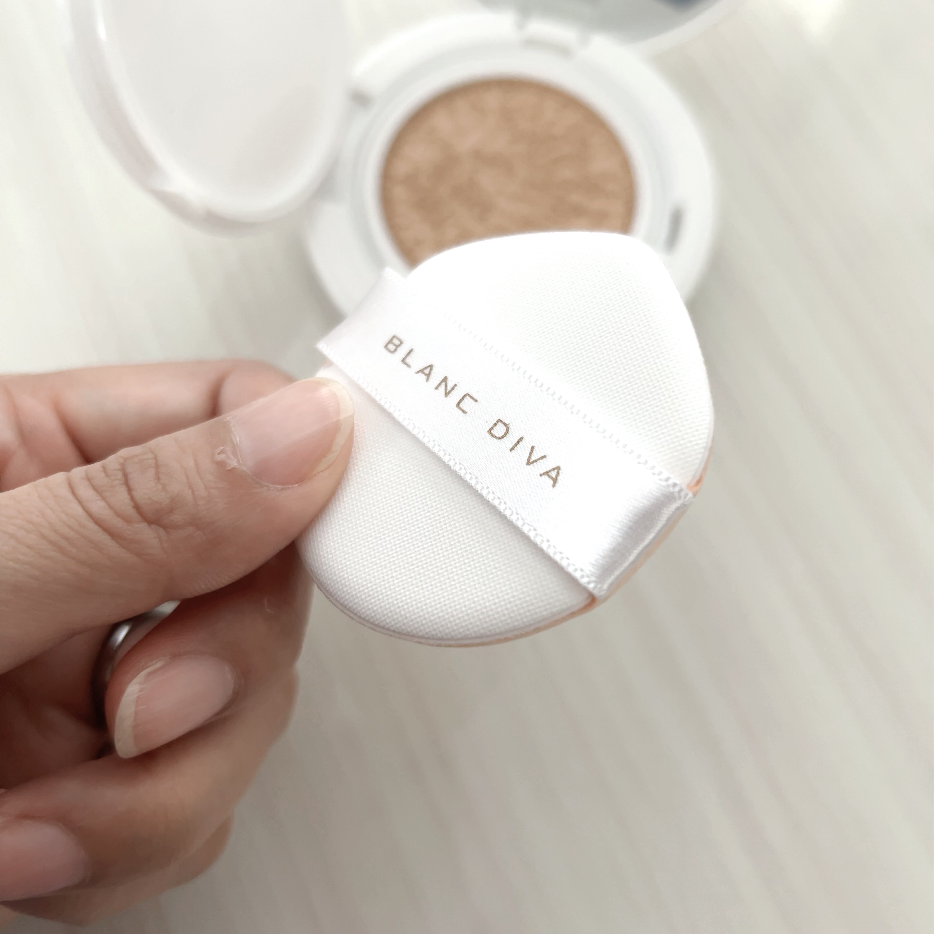 GLEAM COVERAGE CUSHION/BLANC DIVA/クッションファンデーションを使ったクチコミ（2枚目）