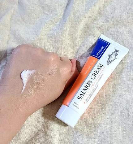 プレミアムヴィーガンインテンシブ ライトサンセラム/3W CLINIC(韓国)/日焼け止めミルクを使ったクチコミ(9枚目)