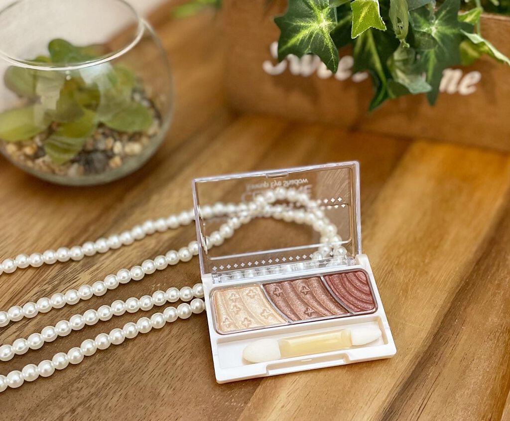 トーンアップアイシャドウ/CEZANNE/アイシャドウパレットを使ったクチコミ(2枚目)