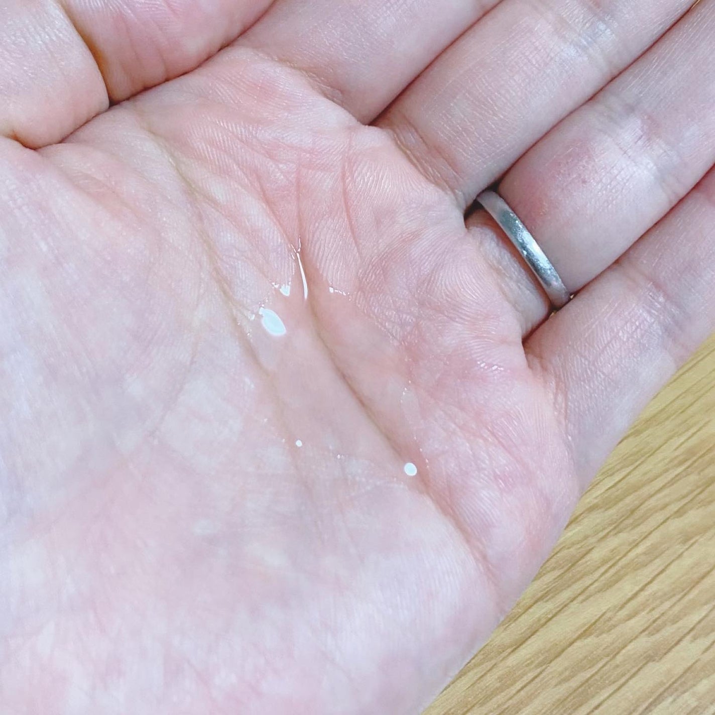 アネツプレミアムヘアエッセンス/ANETSU/ヘアオイルを使ったクチコミ(2枚目)