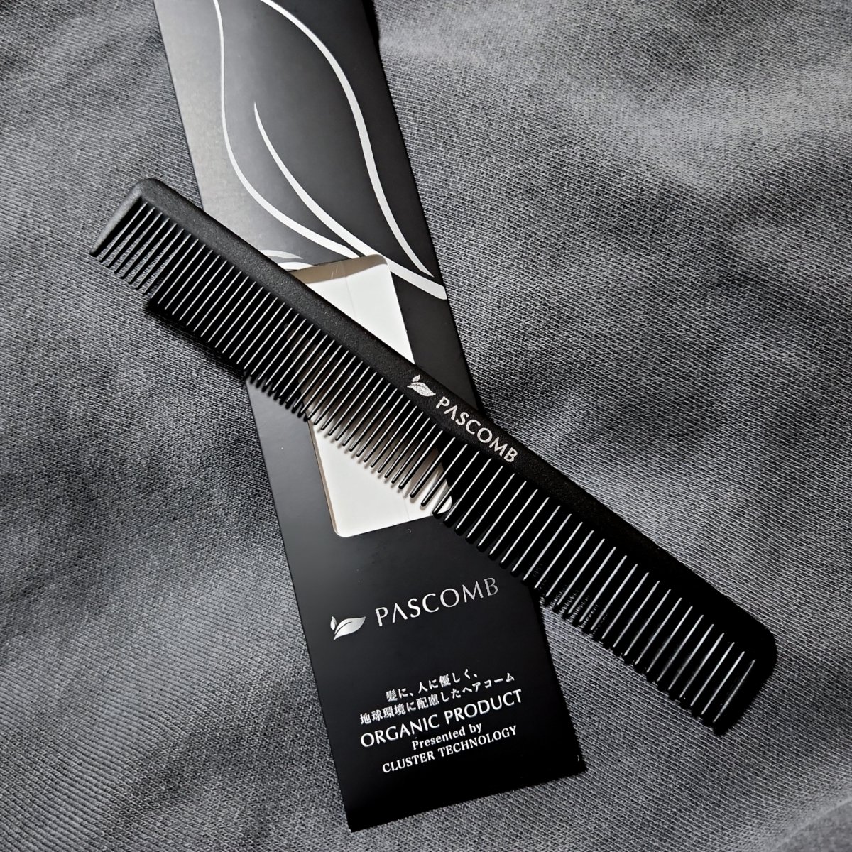 PASCOMB PASCOMB カットコームのクチコミ「PASCOMB (パスコーム) カットコーム


植物由来の素材と国産の竹炭を使用した環境にも.....」（1枚目）