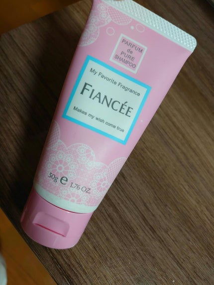 ハンドクリーム ピュアシャンプーの香り/フィアンセ/ハンドクリームを使ったクチコミ(1枚目)