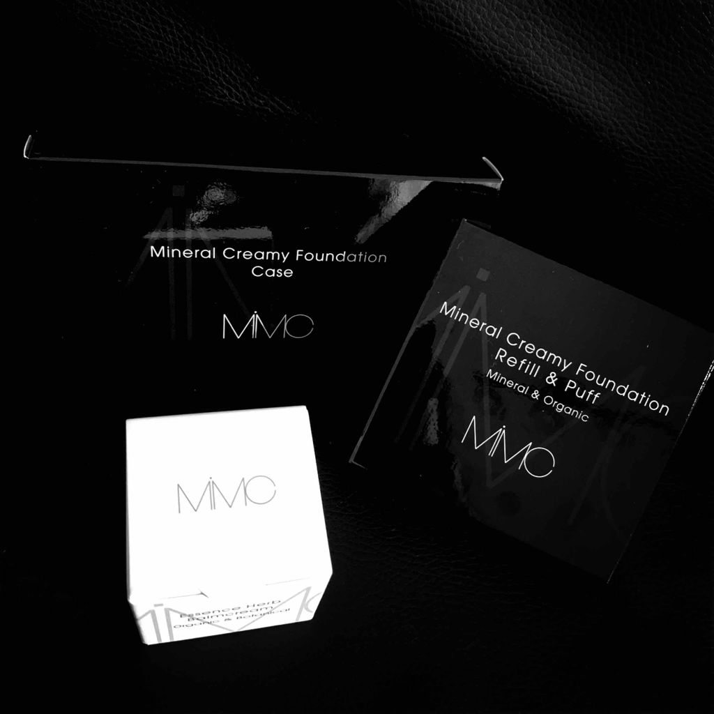 MiMC ミネラルクリーミーファンデーションのクチコミ「普段使いのファンデーションだと思ってパフに付けてみるとしっとりとしていて驚きます。
パフに乗せ.....」（1枚目）