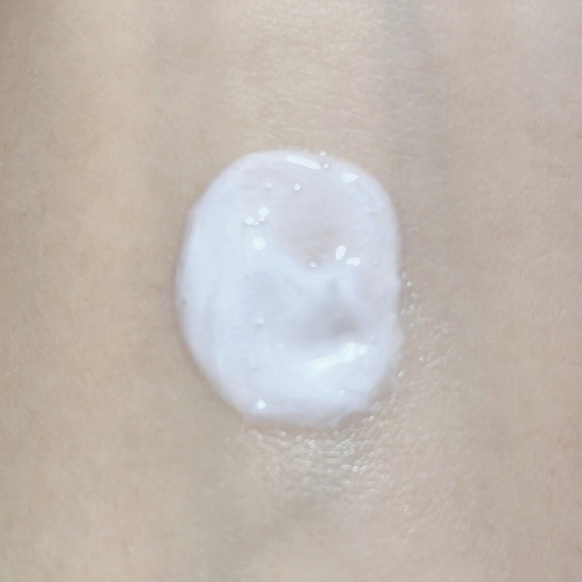 ヴァセリン アドバンスドリペア ボディローション 無香料/ヴァセリン/ボディローションを使ったクチコミ(2枚目)