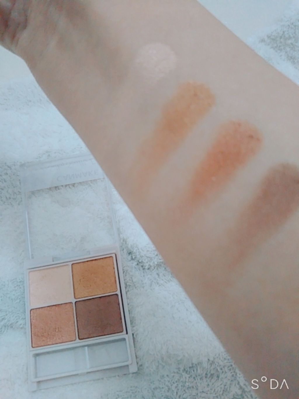 シルキースフレアイズ/キャンメイク/アイシャドウパレットを使ったクチコミ（2枚目）