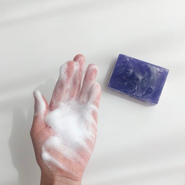 DeAU(デアウ) ピールソープブライトのクチコミ「.
皮膚の専門家により開発された
ピーリング*1石鹸。
.
▶DeAU
　“ピールソープブライ.....」（3枚目）