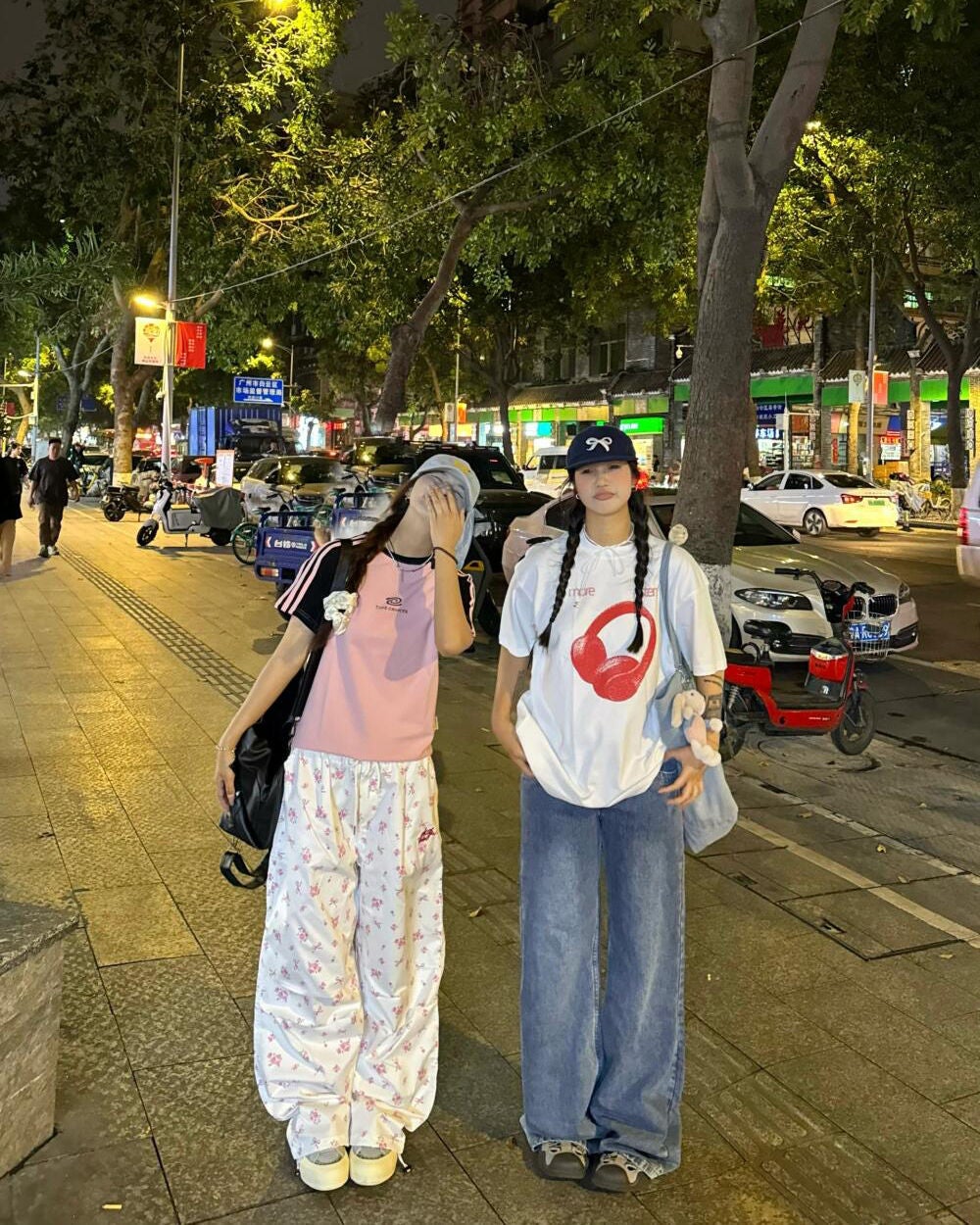 ひとみ on LIPS 「Friendshipthatisalwaysthereisso..」(1枚目)