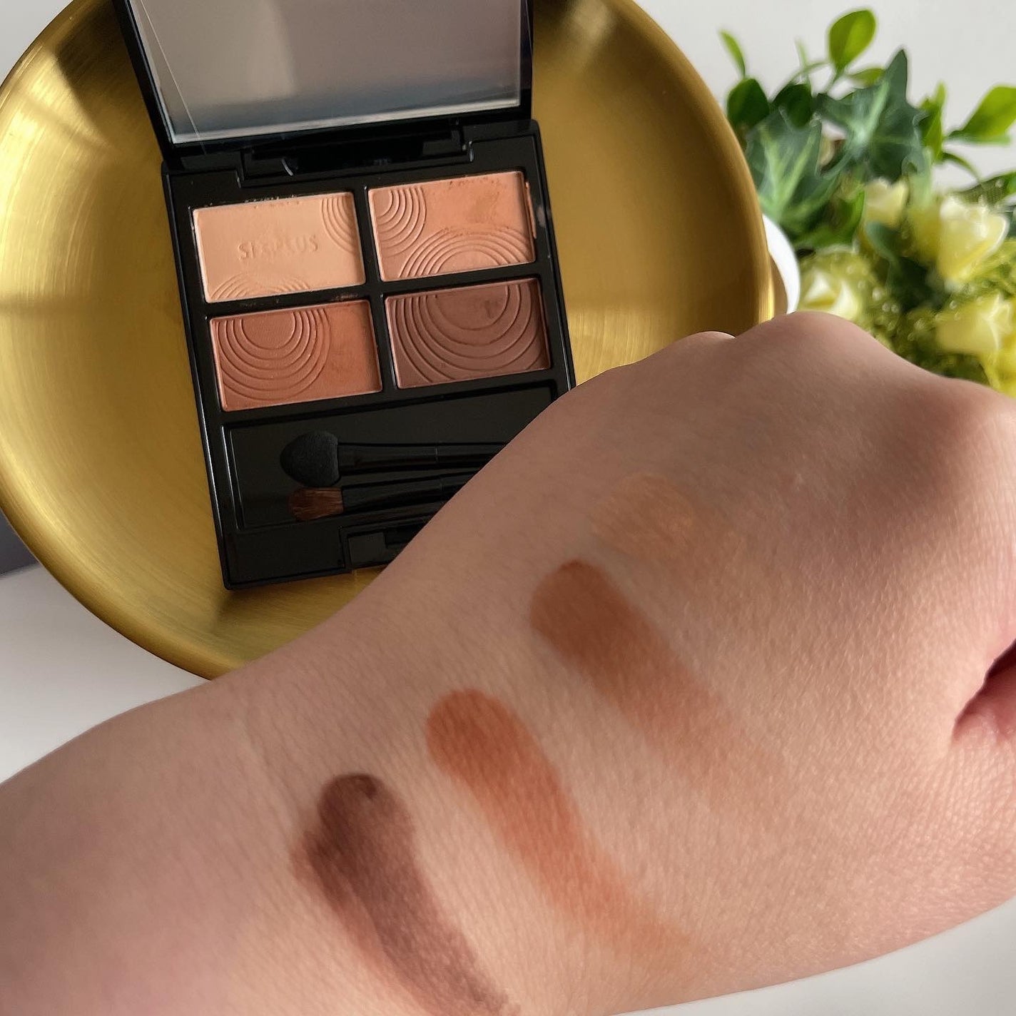 SIXPLUS 4色アイシャドウ/SIXPLUS/アイシャドウパレットを使ったクチコミ(9枚目)