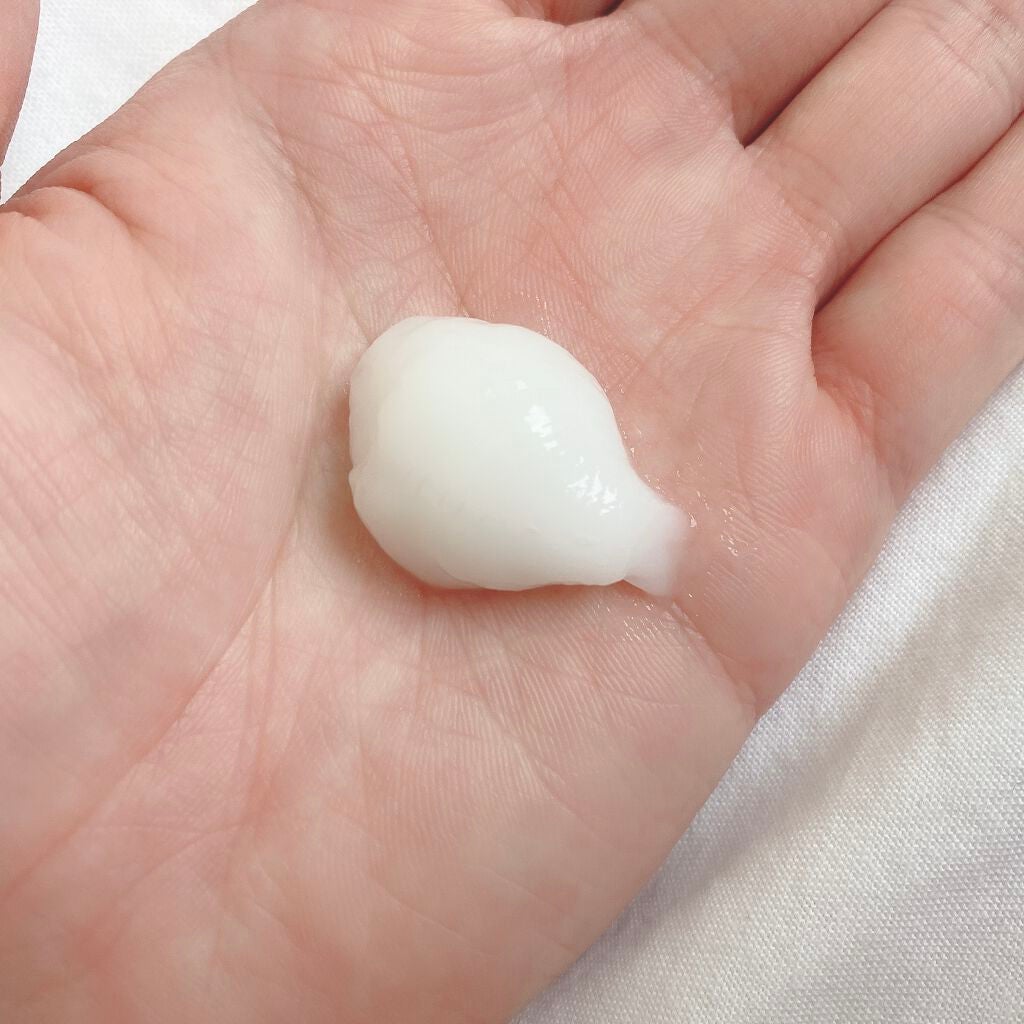 THE BEAUTY 髪のキメ美容プレミアムトリートメント<モイストリペアプレミアム>/エッセンシャル/洗い流すヘアトリートメントを使ったクチコミ(3枚目)