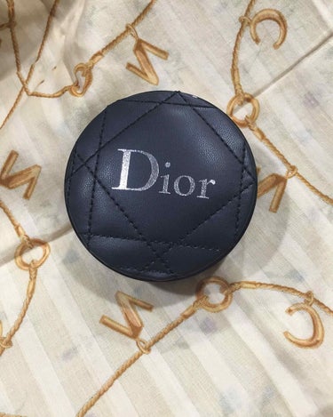 【旧】ディオールスキン フォーエヴァー クッション/Dior/クッションファンデーションを使ったクチコミ（1枚目）