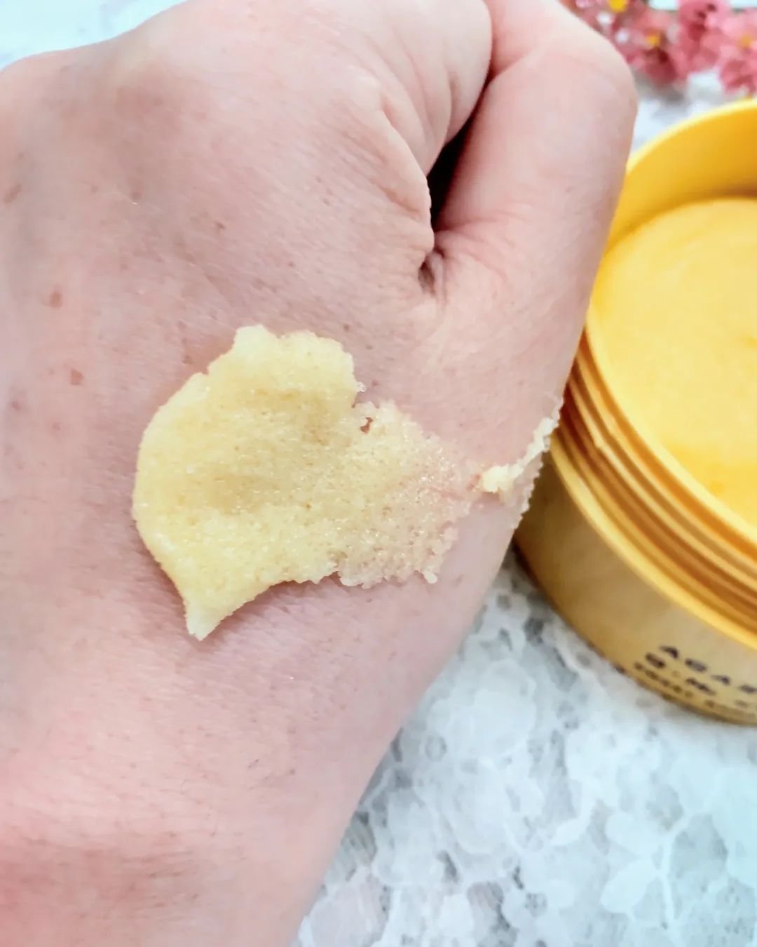 Q+Me スウィートボムタラソスクラブレモンティーの香り/AGARISM/バストケア・ヒップケアを使ったクチコミ（3枚目）