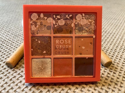 プレイカラーアイズ ローズクラッシュ/ETUDE/アイシャドウパレットを使ったクチコミ(1枚目)