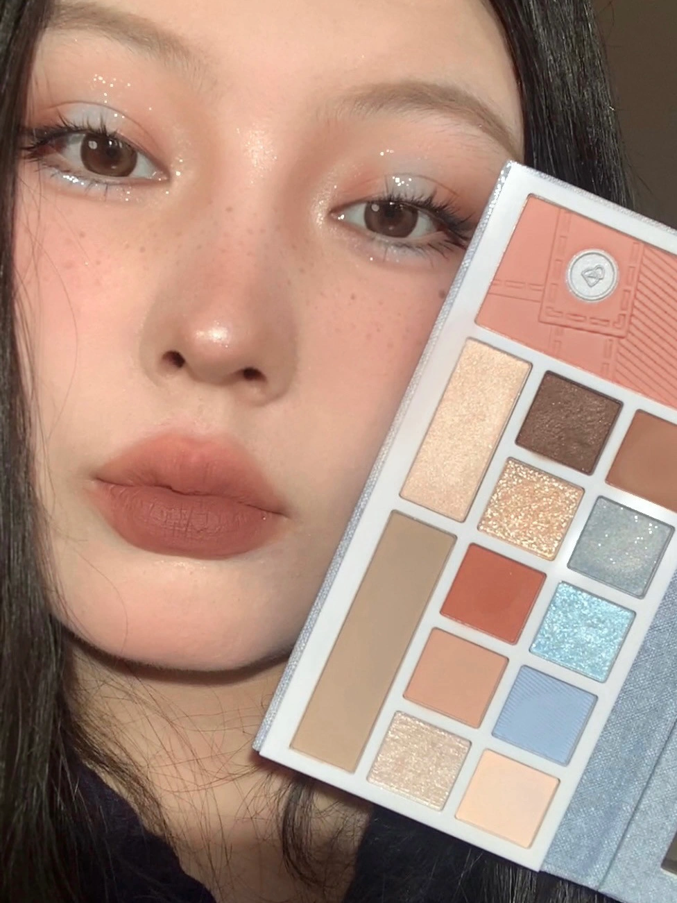 デザイナーアイズ&チークパレット/PERFECT DIARY/アイシャドウパレットを使ったクチコミ(1枚目)