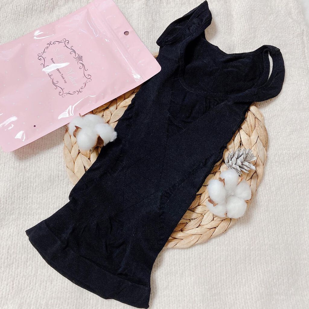 Rie_beauty on LIPS 「身体のラインが出るワンピースを着るとぽっこりお腹、バストライン..」(1枚目)