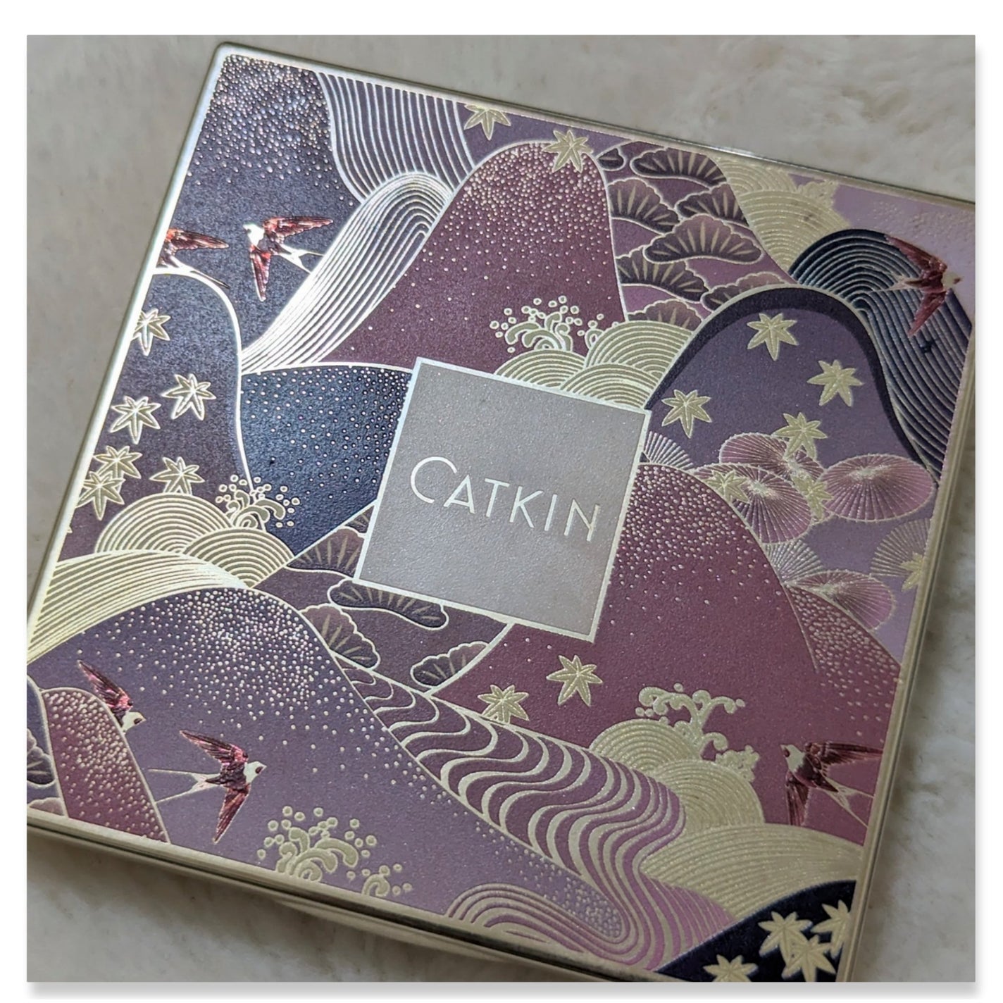 長相思シリーズ 9色アイシャドウパレット/CATKIN/アイシャドウパレットを使ったクチコミ(4枚目)