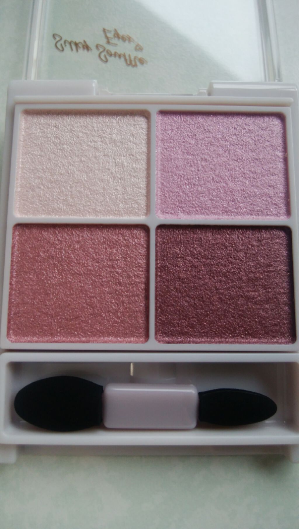 シルキースフレアイズ/キャンメイク/アイシャドウパレットを使ったクチコミ(2枚目)