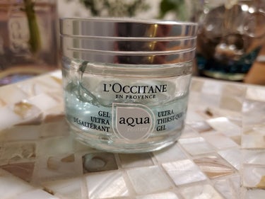 L'OCCITANE アクアレオティエ ハイドレーションジェルのクチコミ「L'OCCITANEのシアバタークリームが好きだったため
保湿ジェルを使用してみました。
見た.....」（1枚目）