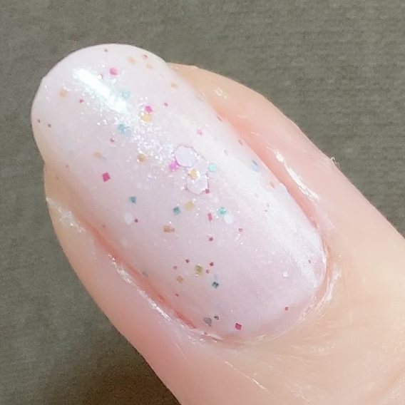 エクセル ネイルポリッシュ N NL47 ポッピングクルー(限定色)/excel/マニキュアを使ったクチコミ（3枚目）