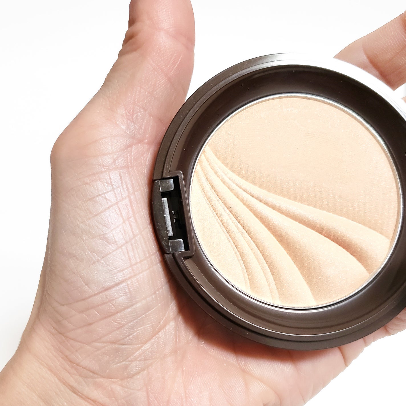 フェイスアップ プレストパウダー SPF23 / PA++/COVERMARK/プレストパウダーを使ったクチコミ(3枚目)