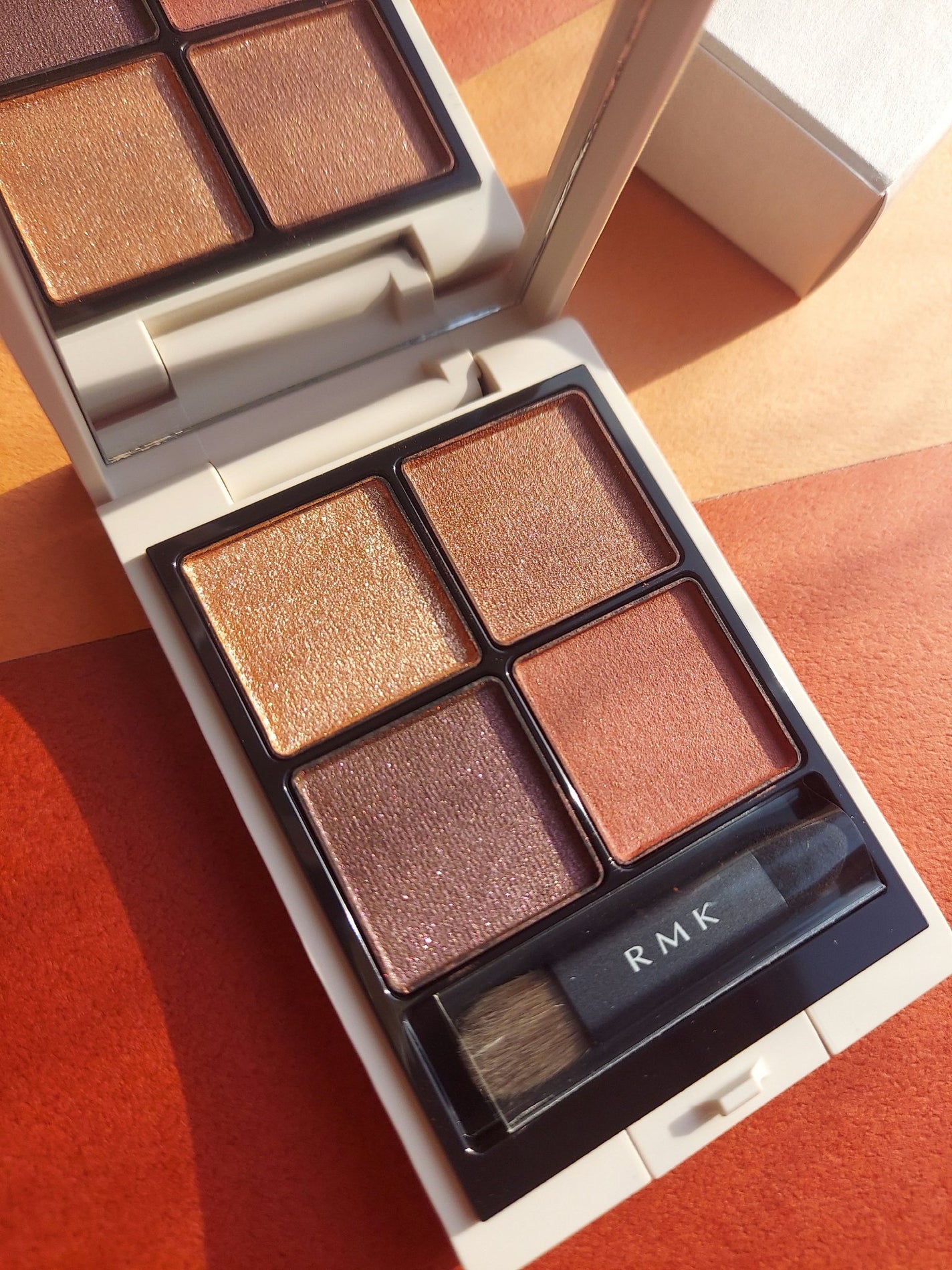 RMK シンクロマティック アイシャドウパレット/RMK/アイシャドウパレットを使ったクチコミ(2枚目)