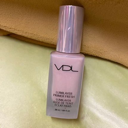 VDL ルミレイヤープライマーのクチコミ「乾燥肌なので
ツヤ感欲しくて☝️
#VDL
#ルミレイヤープライマー
細かなパール入.....」(1枚目)
