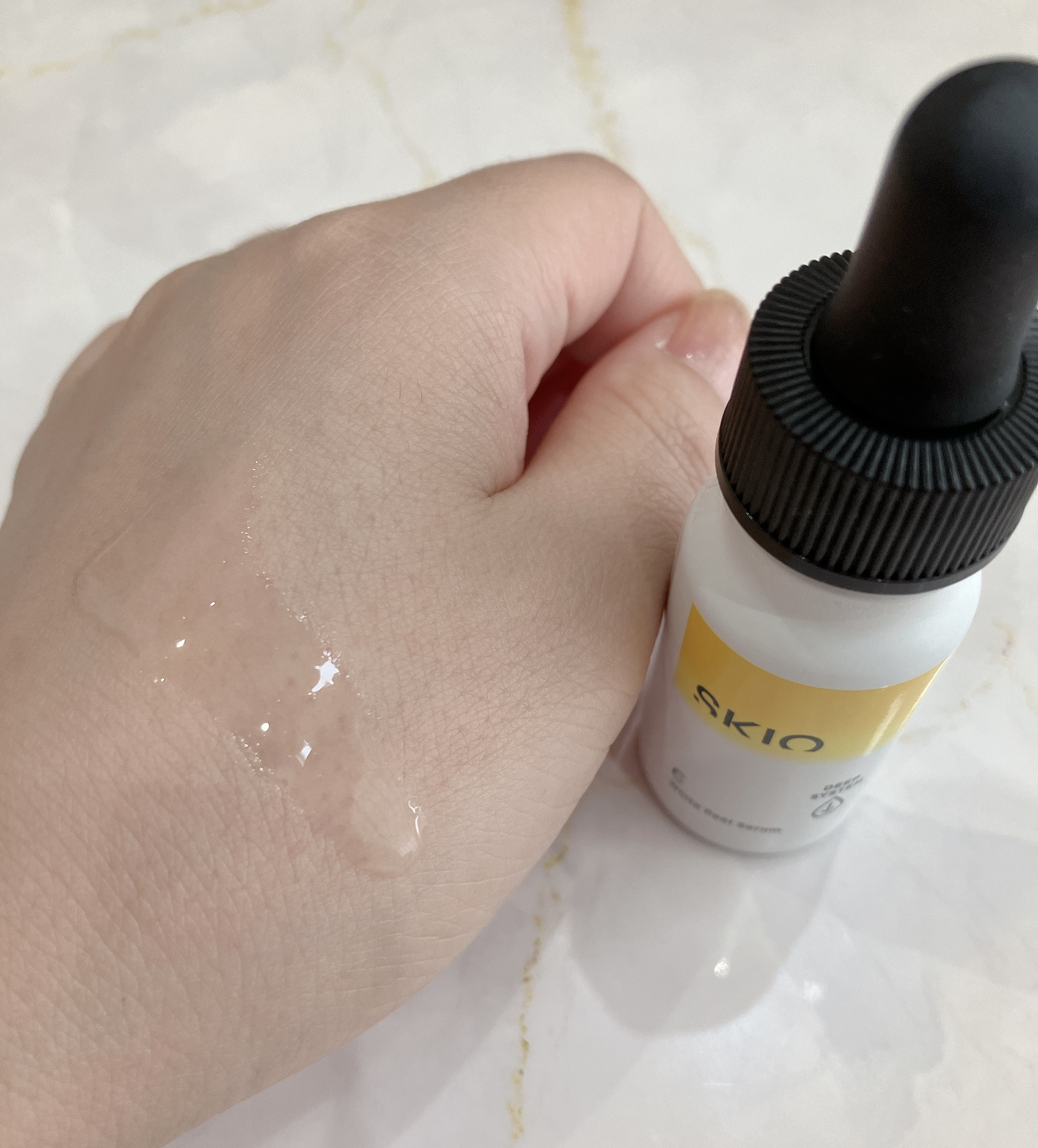 VC ホワイトピールセラム/SKIO/ブースター・導入液を使ったクチコミ（2枚目）