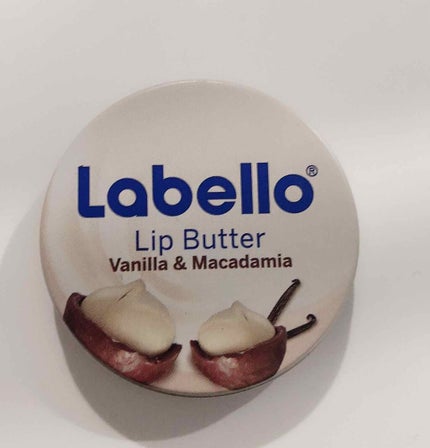 NIVEA(海外) リップバターのクチコミ「NIVEAの系列会社の
Labelloのリップバター✨
缶のデザインもロゴ以外は一緒で
使い.....」(1枚目)