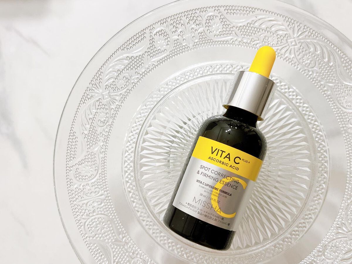 ビタミンCケア強化中🍋
もうとっくに始めてるよ〜って人の方が多い？笑

バラエティショップとか行くと、黄色いビタミンCコーナーがあるよね😆
久しぶりのビタミンCケアなので、比較的お肌への負担が少ないと言われている MISSHAの「ビタシ