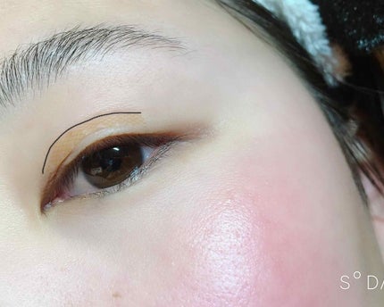 ひよん on LIPS 「私の二重について紹介します!元々私は末広型二重でしたでも二重幅..」(4枚目)