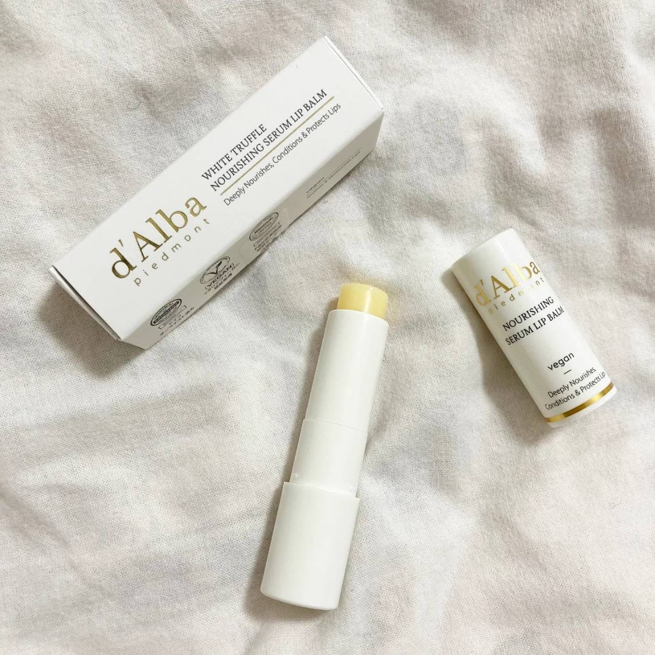 ホワイトトリュフナリシングセラムリップバーム/ダルバ/リップバームを使ったクチコミ(2枚目)